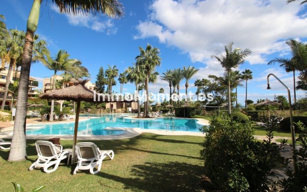 Bestaande woning - Appartement - Estepona  - Costalita