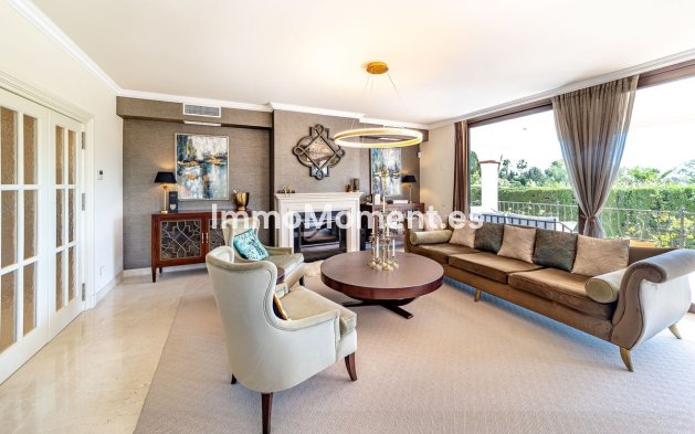 Bestaande woning - Vrijstaande villa - Estepona  - Atalaya
