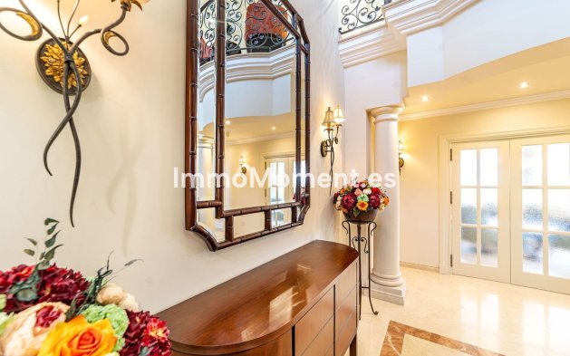 Bestaande woning - Vrijstaande villa - Estepona  - Atalaya