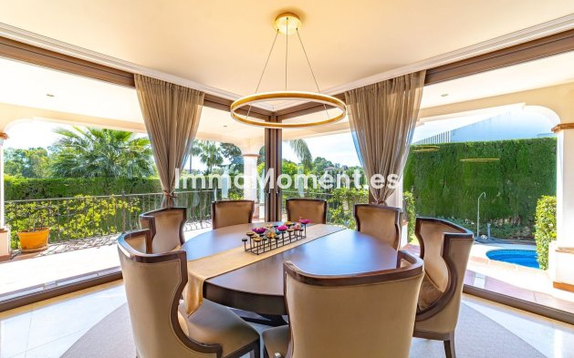 Bestaande woning - Vrijstaande villa - Estepona  - Atalaya