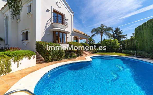 Bestaande woning - Vrijstaande villa - Estepona  - Atalaya