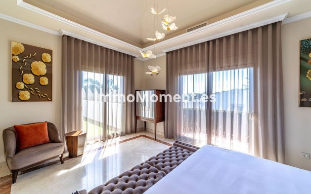 Bestaande woning - Vrijstaande villa - Estepona  - Atalaya