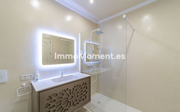Bestaande woning - Vrijstaande villa - Estepona  - Atalaya