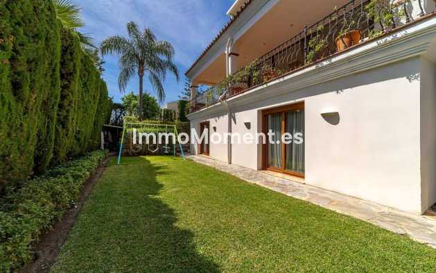 Bestaande woning - Vrijstaande villa - Estepona  - Atalaya