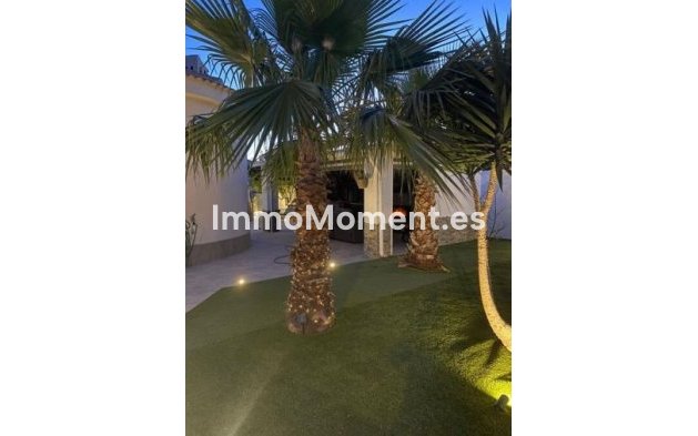 Resale - Detached villa - Torrevieja - Torrevieja Centro