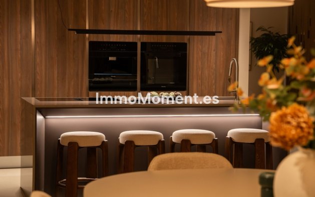 Resale - Detached villa - Estepona - Estepona Centro