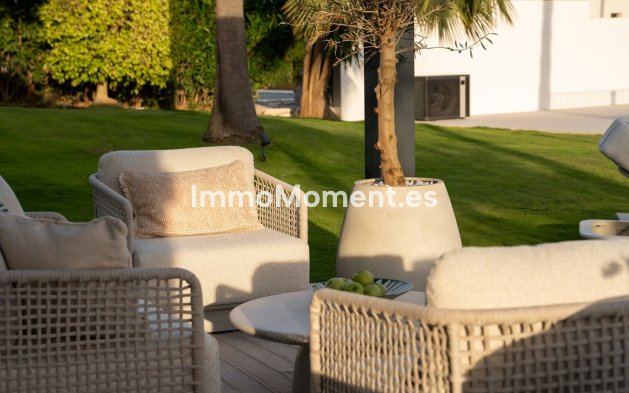 Resale - Detached villa - Estepona - Estepona Centro