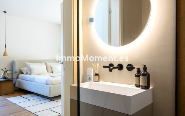 Resale - Detached villa - Estepona - Estepona Centro