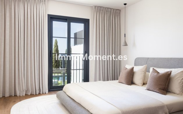 Resale - Detached villa - Estepona - Estepona Centro