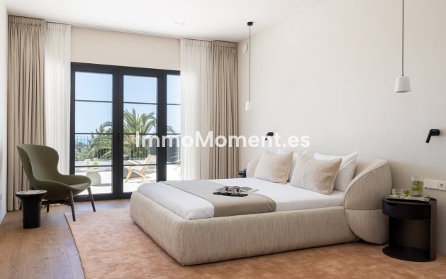 Resale - Detached villa - Estepona - Estepona Centro