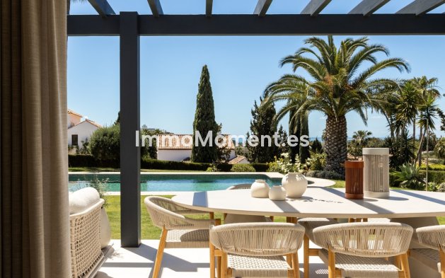 Resale - Detached villa - Estepona - Estepona Centro