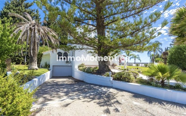 Resale - Plot - Estepona - Estepona Centro
