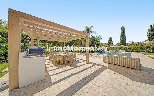 Resale - Detached villa - Marbella - Nueva Andalucía