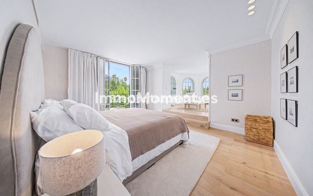 Resale - Detached villa - Marbella - Nueva Andalucía