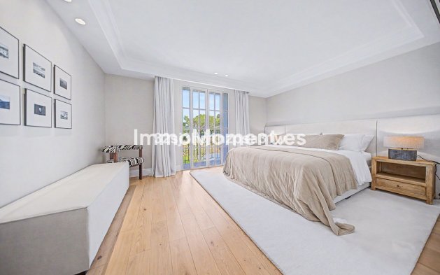 Resale - Detached villa - Marbella - Nueva Andalucía