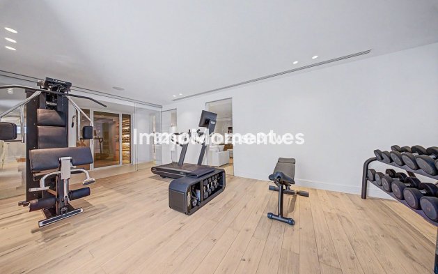 Resale - Detached villa - Marbella - Nueva Andalucía