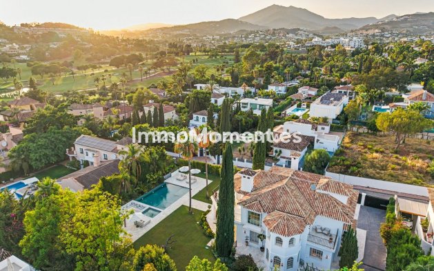 Resale - Detached villa - Marbella - Nueva Andalucía