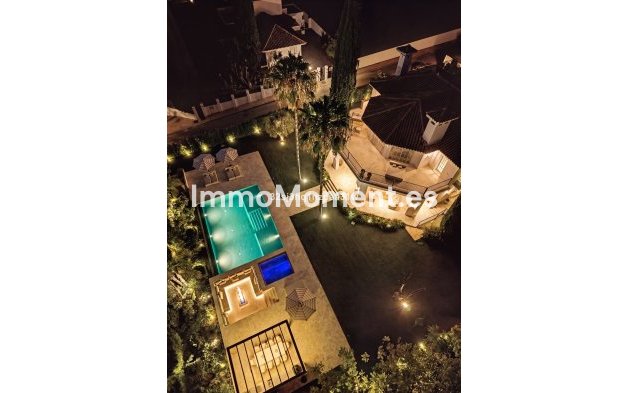 Resale - Detached villa - Marbella - Nueva Andalucía