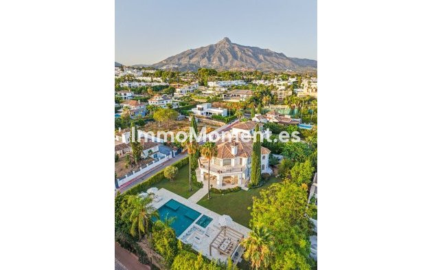 Resale - Detached villa - Marbella - Nueva Andalucía