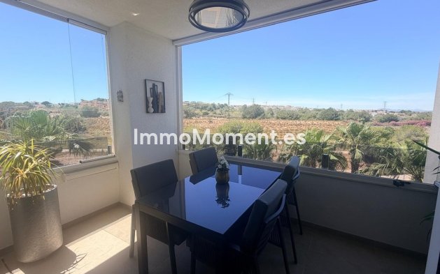Resale - Apartment - Torrevieja - Torrevieja Centro
