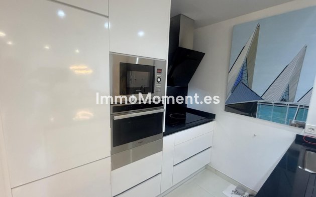 Resale - Apartment - Torrevieja - Torrevieja Centro