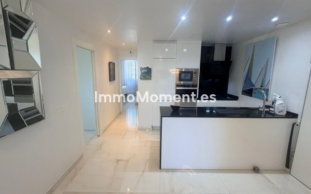 Resale - Apartment - Torrevieja - Torrevieja Centro