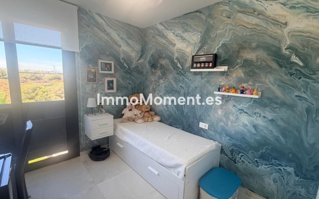 Resale - Apartment - Torrevieja - Torrevieja Centro