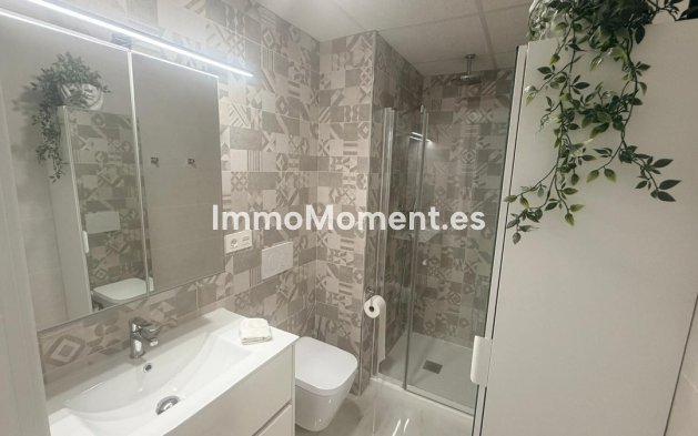 Resale - Apartment - Torrevieja - Torrevieja Centro