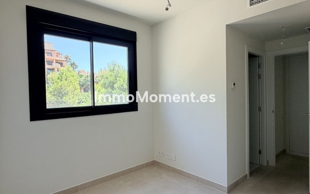 Resale - Apartment - Benalmadena - Benalmadena Centro