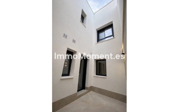 Resale - Townhouse - Dolores - Dolores Centro