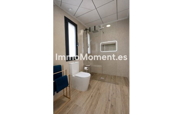 Resale - Townhouse - Dolores - Dolores Centro