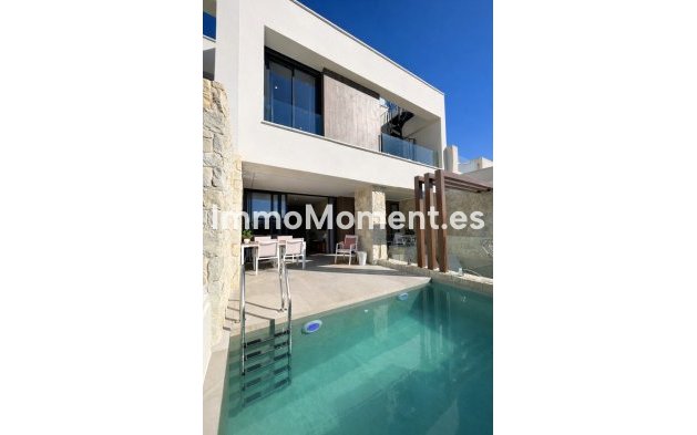 Resale - Townhouse - Dolores - Dolores Centro