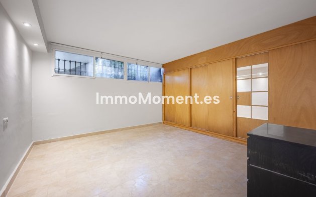 Resale - Detached villa - Marbella - Nueva Andalucía