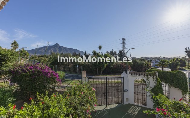 Resale - Detached villa - Marbella - Nueva Andalucía