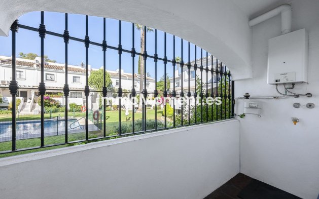 Resale - Detached villa - Marbella - Nueva Andalucía