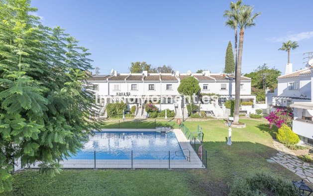 Resale - Detached villa - Marbella - Nueva Andalucía