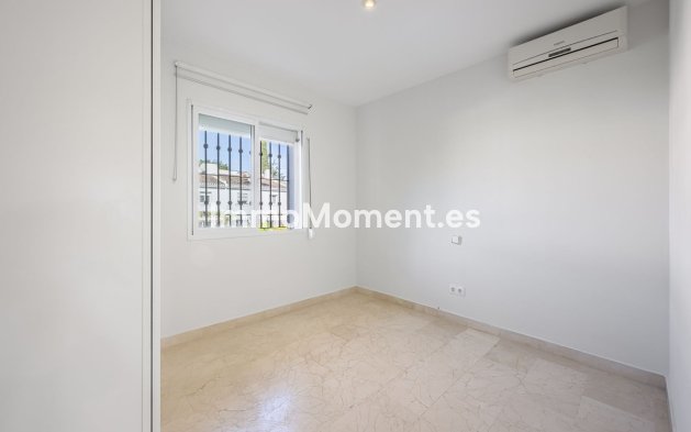 Resale - Detached villa - Marbella - Nueva Andalucía