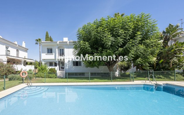 Resale - Detached villa - Marbella - Nueva Andalucía