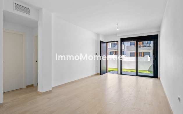 Resale - Apartment - San Miguel de Salinas - San Miguel