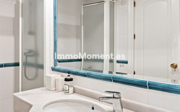 Resale - Apartment - Torremolinos - Montemar