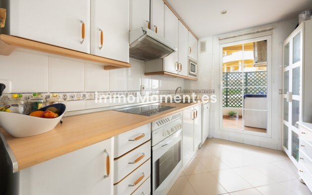 Wiederverkauf - Wohnung - Marbella - Nueva Andalucía