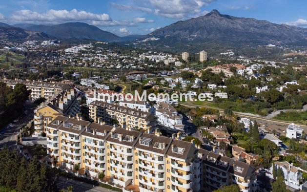 Wiederverkauf - Wohnung - Marbella - Nueva Andalucía