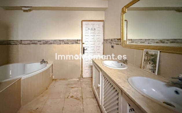Resale - Townhouse - Benahavís - Benahavís Centro
