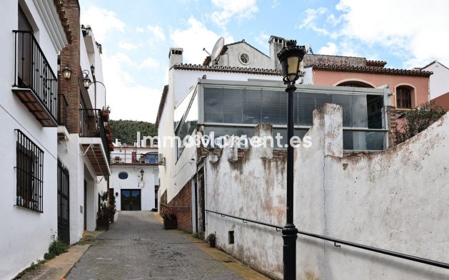 Resale - Townhouse - Benahavís - Benahavís Centro