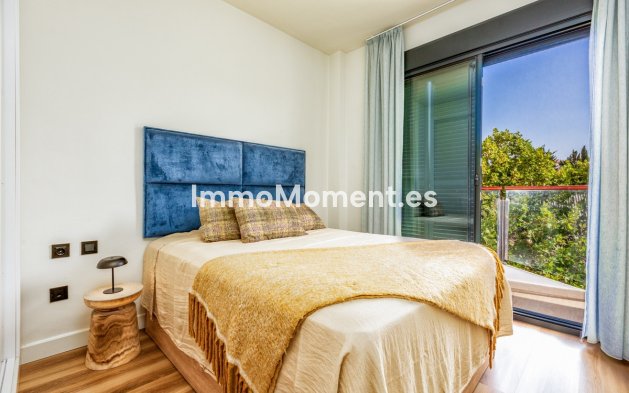 Resale - Apartment - Estepona - Estepona Centro