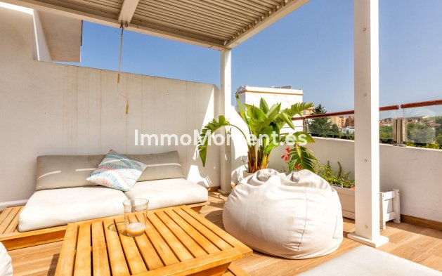 Resale - Apartment - Estepona - Estepona Centro