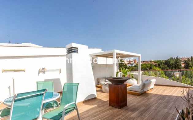 Resale - Apartment - Estepona - Estepona Centro