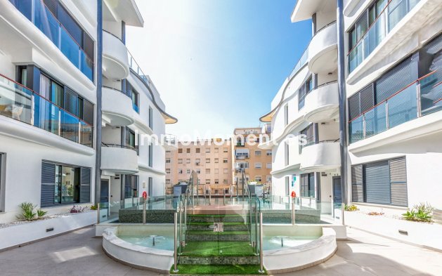 Resale - Apartment - Estepona - Estepona Centro