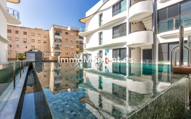 Resale - Apartment - Estepona - Estepona Centro