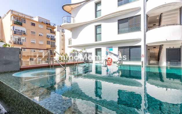 Resale - Apartment - Estepona - Estepona Centro